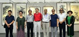 传承津派国画艺术 天津实力派花鸟画八家精品展在天津图书馆开展