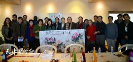 高清图：天津大学留学生文化体验基地在国墨书画馆揭牌