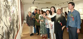 “酣畅——冯健中国画作品展”在荣宝斋天津分店开幕