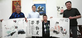 王冠峰、陈幼白、卢东升挥毫泼墨庆华侨书画院乔迁新址 助力侨资企业复工复产