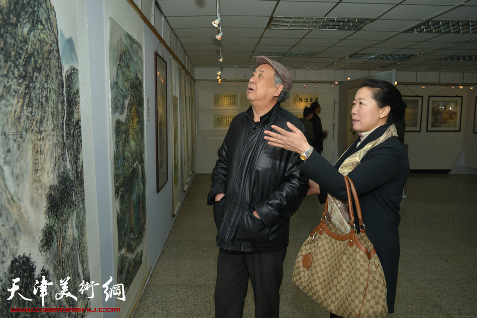 “春之恋”津门女书画家精品展3月9日在天津人民美术出版社展厅展出，