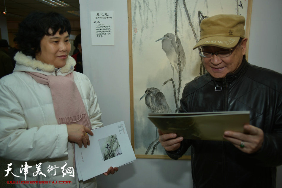 “春之恋”津门女书画家精品展3月9日在天津人民美术出版社展厅展出，