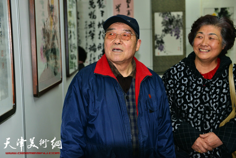 “皇甫秉钧花鸟画展”4月21日在天津市老年大学展厅隆重开幕