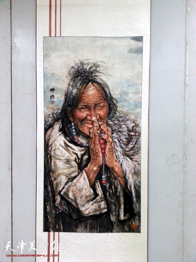 珅源、闪铭父女工笔画作品展5月24日在天津文联美术馆举行，图为展出的珅源、闪铭父女工笔画作品。