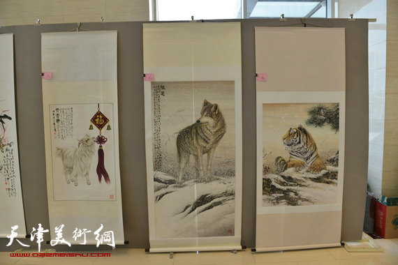 著名动物画家刘荣生新作在武警指挥学院展出
