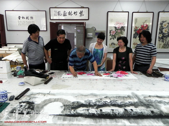 天津著名女画家冯字锦牡丹作品在紫竹林画苑展出