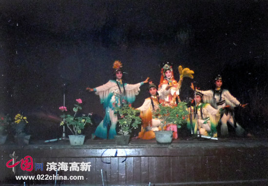 李胜素在山西公演《太阳公主》（原名《精卫填海赋》）剧照。