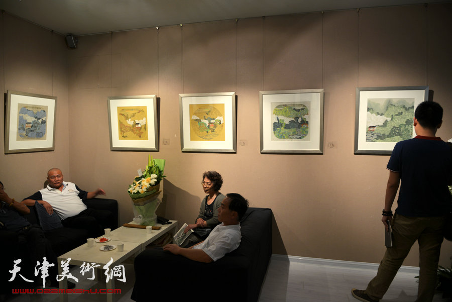尚世元中国山水画新作9月7日亮相鼎天美术公馆。图为画展现场。