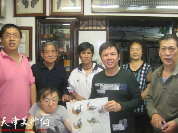 李根有:我给残疾人朋友讲画鸟