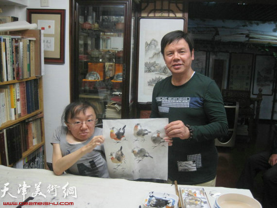 李根有:我给残疾人朋友讲画鸟