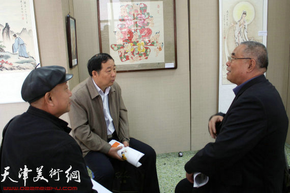 2013津报书画俱乐部十佳会员展揭幕