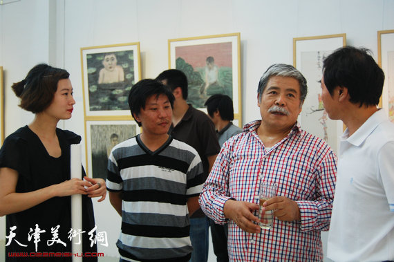 画展上的马兆琳