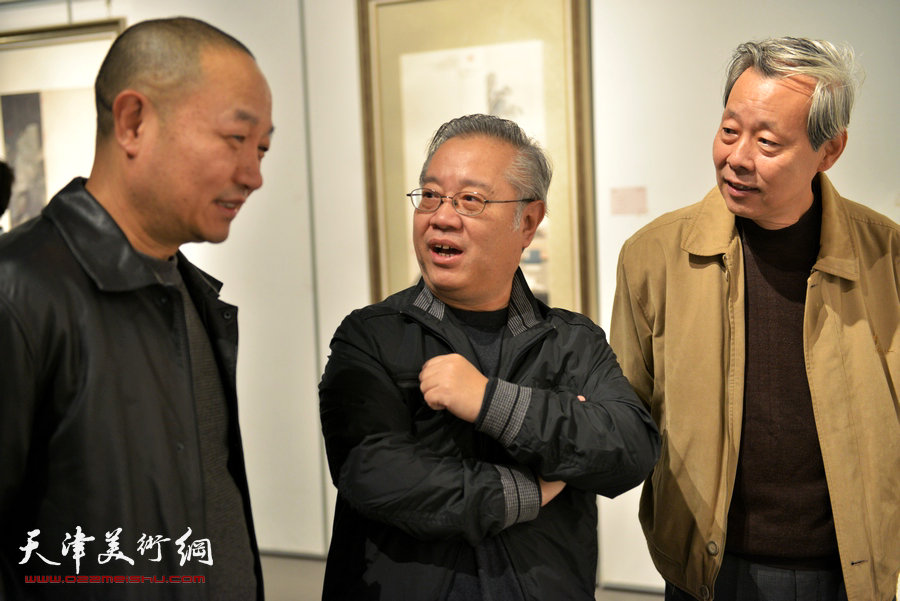 《行者无疆——中国当代水墨名家邀请展》11月5日在天津美术馆开幕。图为赵国经、刘泉义等在展览现场。