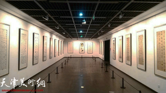 孙伯翔书法艺术展11月15日在西湖美术馆开幕,图为展览现场。