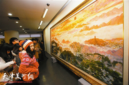 《江山如此多娇》吸引众多观众目光。 