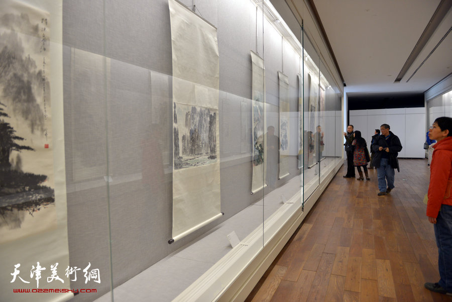 天津美术馆举办“红色经典—馆藏20世纪中国画展”