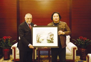 2013年11月6日杨东风作品《水乡》由其本人送给克罗地亚前总统梅西奇