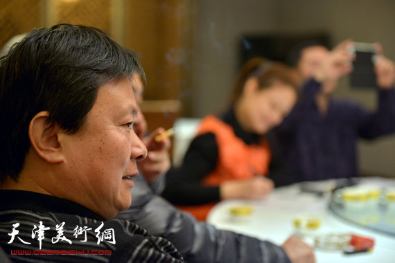 “天津美术家协会山水画研究会”筹备会1月10日召开。图为于振豹。