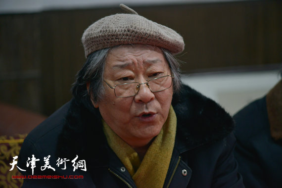 2014年新春艺术界座谈会召开,霍春阳等书画家出席。图为王山岭。
