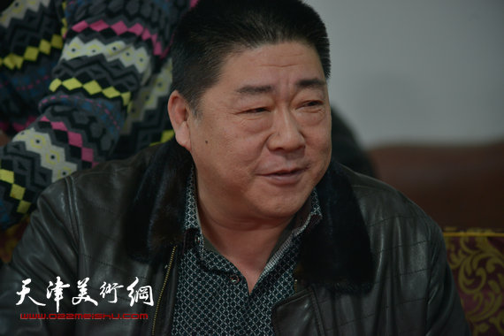 2014年新春艺术界座谈会召开,霍春阳等书画家出席。图为廊坊市廊坊美协理事、古燕画院院长潘星儒