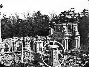 1873年拍摄的谐奇趣残迹,画圈处就是类似的石柱。