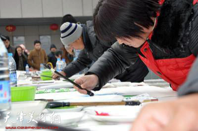 河南首批特色文化产业镇鲁庄镇举办农民书画小品展
