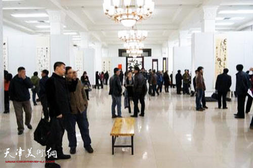 辽宁省举办全国获奖作者书法展，图为展览现场