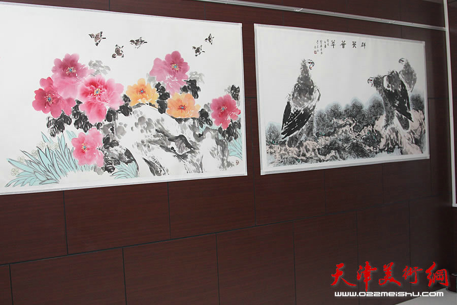 “春花·求是”訾春花书画展在天津师大开展。
