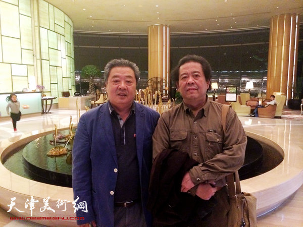 王其华教授与中国美术大学教授刘建。