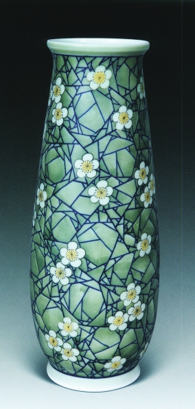     冰地梅花（釉下五彩瓷瓶） 35×13厘米 1993年 胡美生