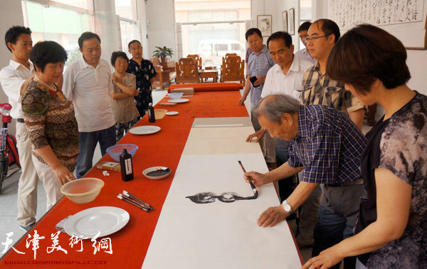 吴老为萧县书画院题写“墨缘”