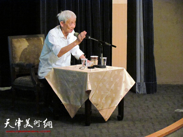 图为刘光启在台湾大学演讲