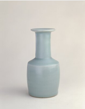 龙泉窑青釉盘口瓶