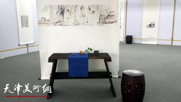 隋牟作品展6月24日在滨海新区开幕，图为展览现场。