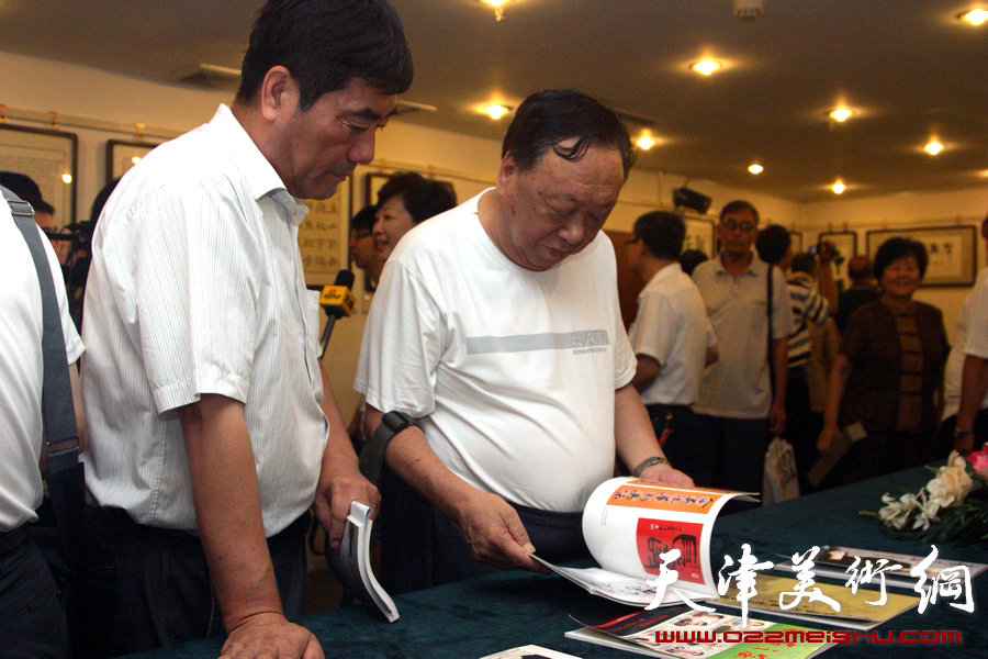 天津体育之光书画院7月19日在市全民健身活动中心成立，