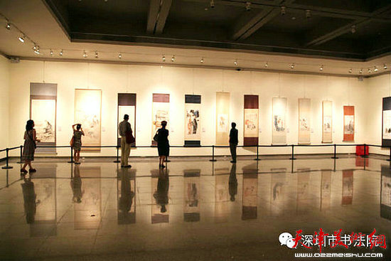 “王学仲书画艺术展”在深圳市关山月美术馆开幕。