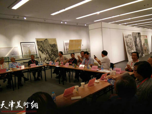 第十二届全国美展中国画展区复评工作会现场。