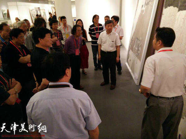 第十二届全国美展中国画展区复评工作会现场。