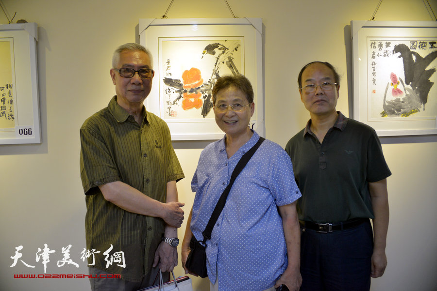 左起：刘洪麟、徐希梅、刘新森。