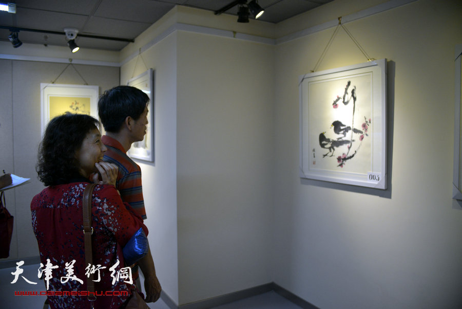 图为展览现场。