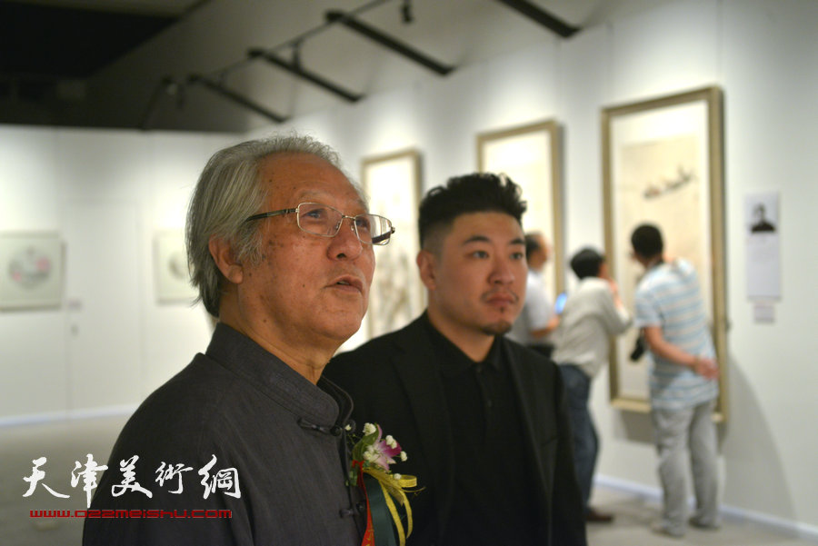 “中国梦·翰墨缘”五画院联展在天津博物馆展出，图为
