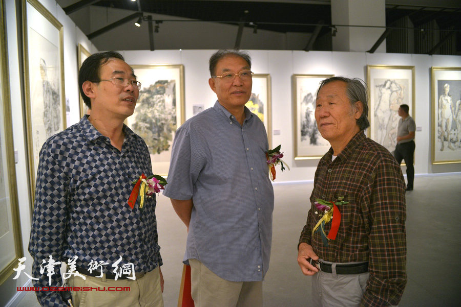 “中国梦·翰墨缘”五画院联展在天津博物馆展出，图为