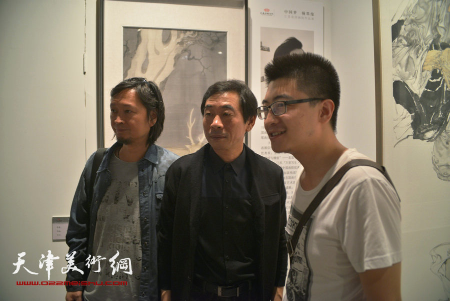 “中国梦·翰墨缘”五画院联展在天津博物馆展出，图为