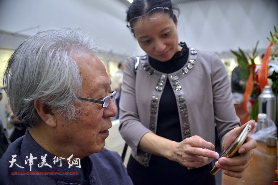 “贾、史、阮、郭”天津花鸟四家画展在天津图书馆举行，图为