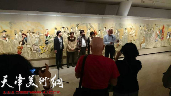 “满园春色关不住—呼鸣油画展”11日在济南开幕