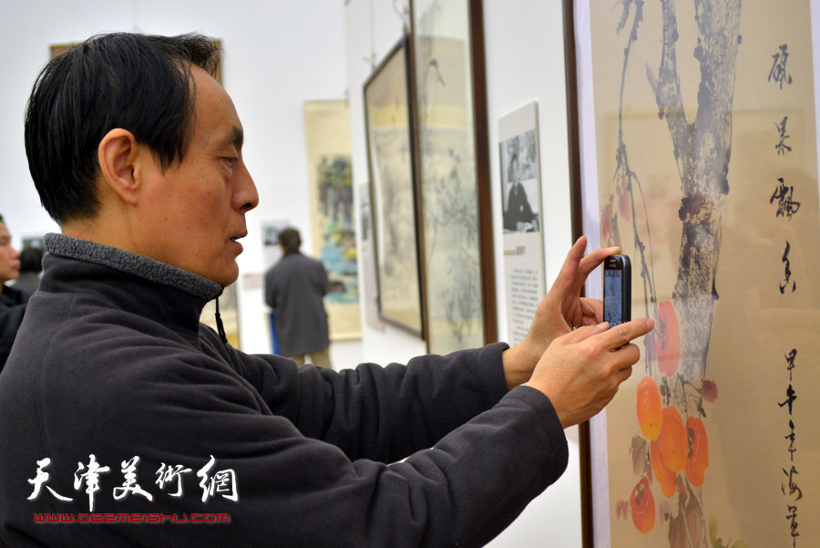 “大道行远”—天津画院建院35周年美术作品展现场。