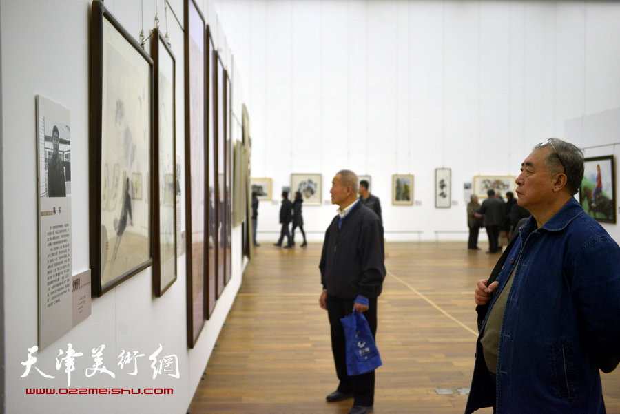 “大道行远”—天津画院建院35周年美术作品展现场。