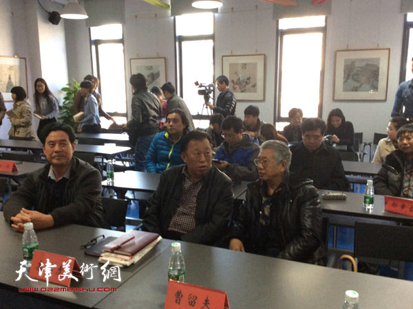 画家曹留夫出席央视《中华成语新故事》208部系列微电影项目签约仪式。