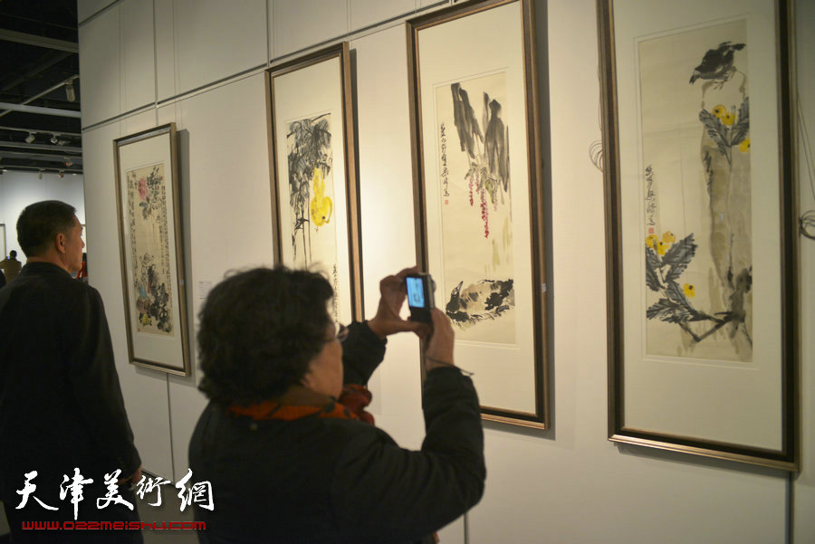 风云壮观—中国书画收藏精品展在天津美术馆开展，图为展览现场。