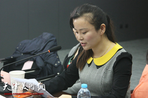 天津市书法家协会组织召开学习贯彻习近平总书记在文艺工作座谈会上的重要讲话精神，图为